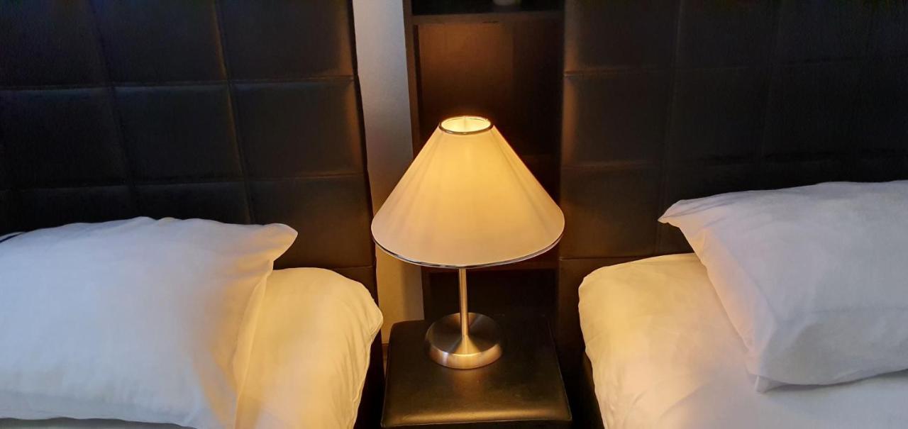 Guesthouse Marie Therese ブリュッセル エクステリア 写真